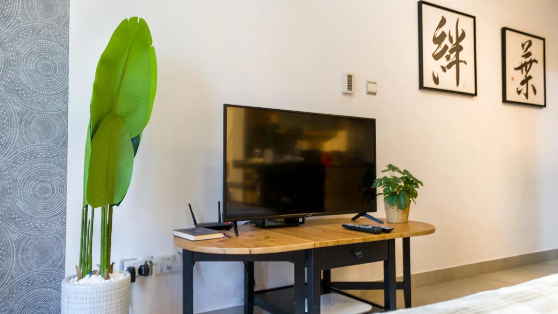 Easygo- Comfy Stu In Dubai Marina -Zum04 Apartment 0*,  United Arab Emirates